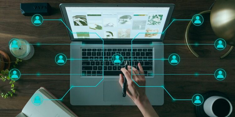 What is an outsourced CMO, Benefits & Drawbacks?